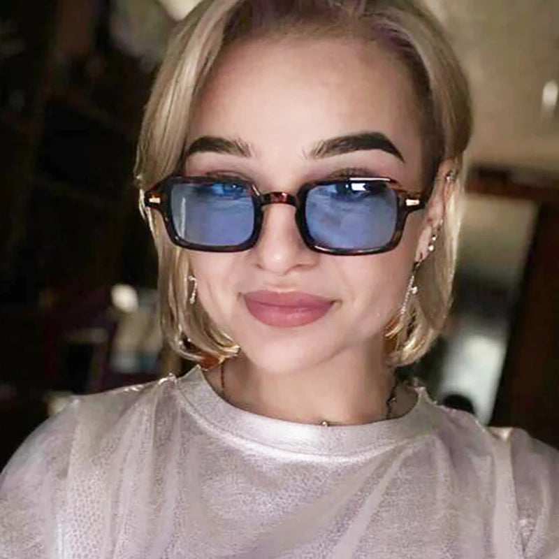 Mode luxueux Rectangle lunettes de soleil femmes