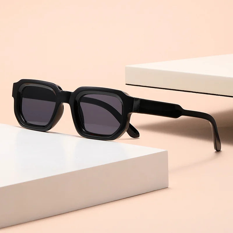 Lot de 6 Lunettes de Soleil Vintage